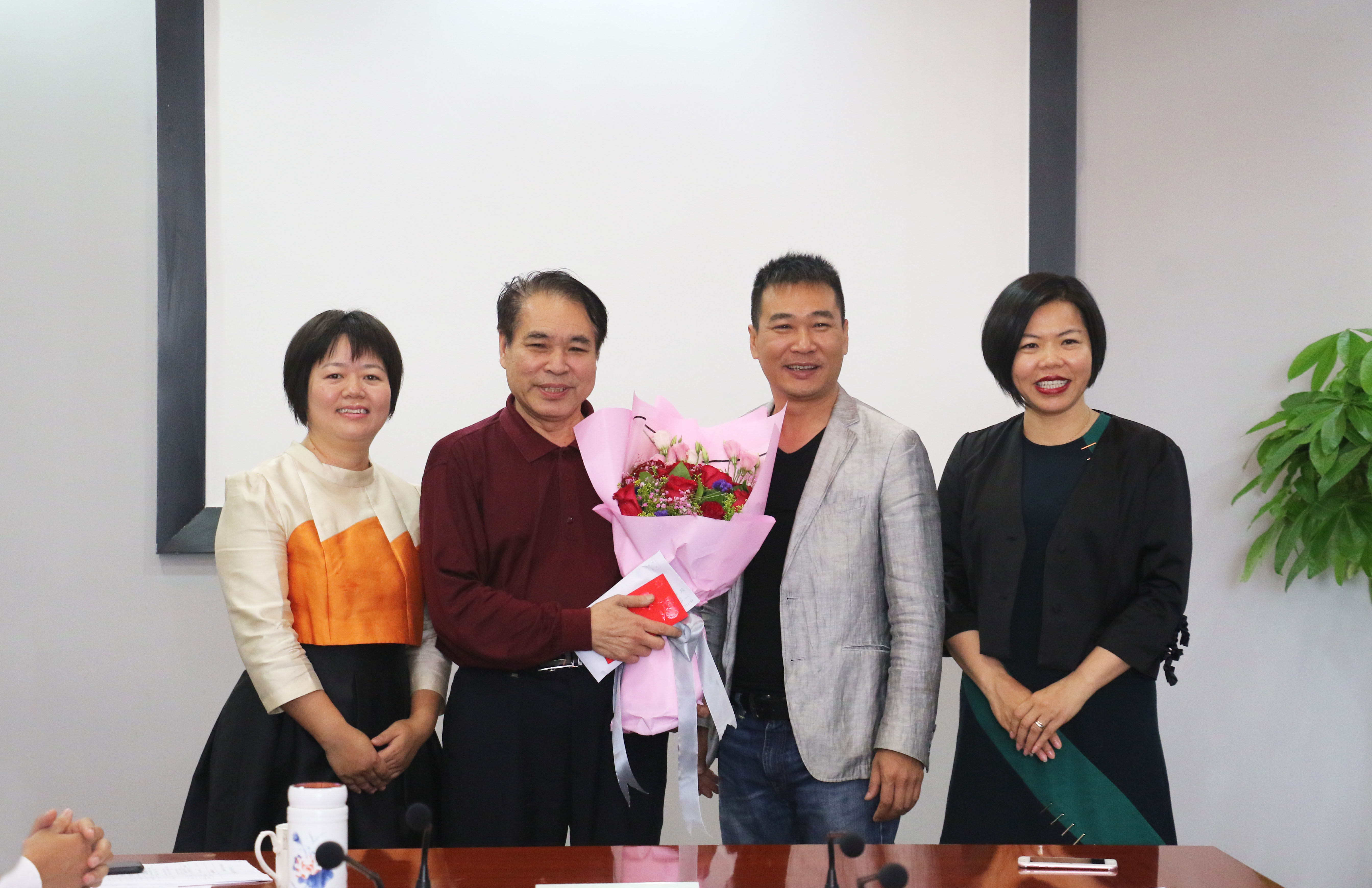 6B5A5250.jpg 6B5A5250.jpg