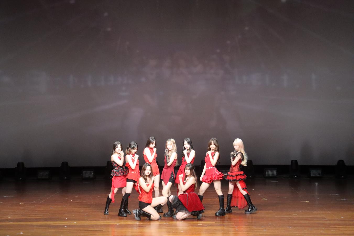 526e9c47efc4f5c927529f54d1734ee