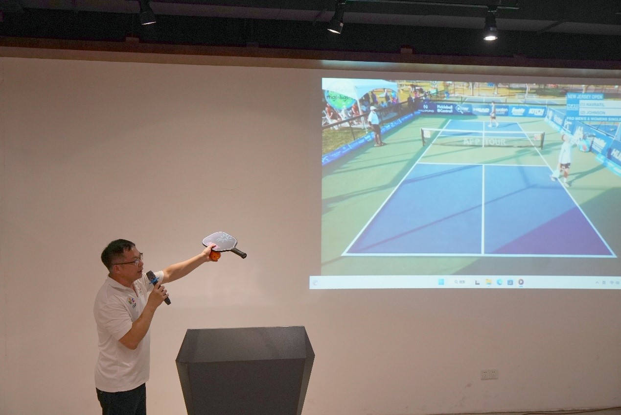 匹克球讲座照片2.jpg 匹克球讲座照片2.jpg