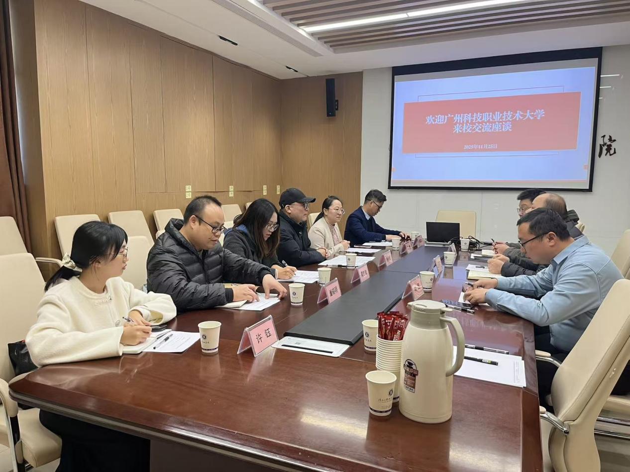 0ed0656bbcb32fdd746ddfb41b6c3668