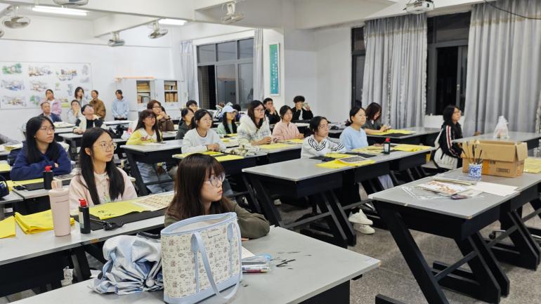 C:/Users/28441/Desktop/书协会议/书协会议/1000026085.jpg1000026085