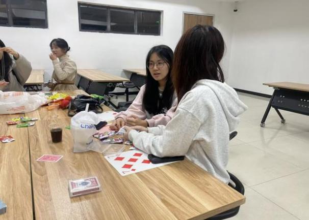 3ed663f256ea84618f7977e3a9492a06