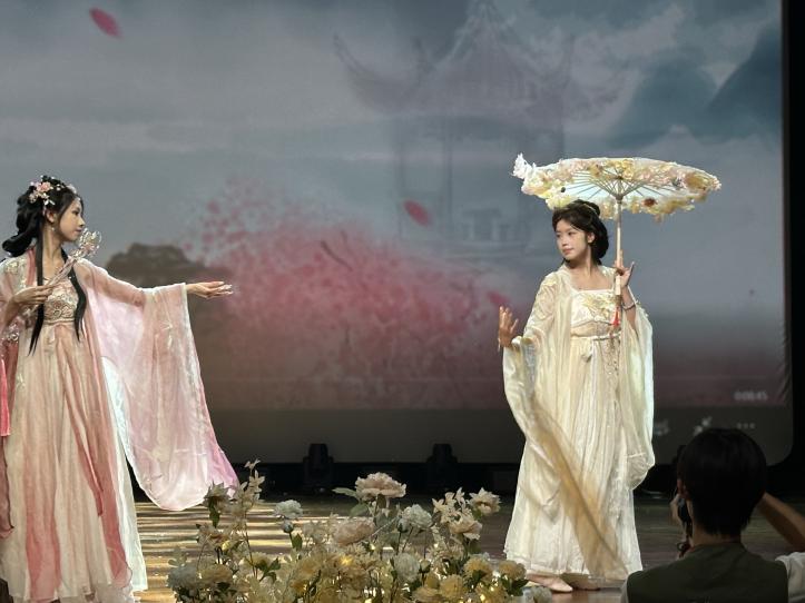 1bd6d61b72c171f14e2649bb9e7ed24 1bd6d61b72c171f14e2649bb9e7ed24