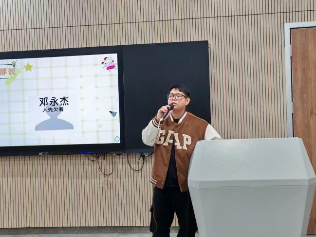 C:/Users/86137/Pictures/5.。。.jpg5.。。 C:/Users/86137/Pictures/5.。。.jpg5.。。