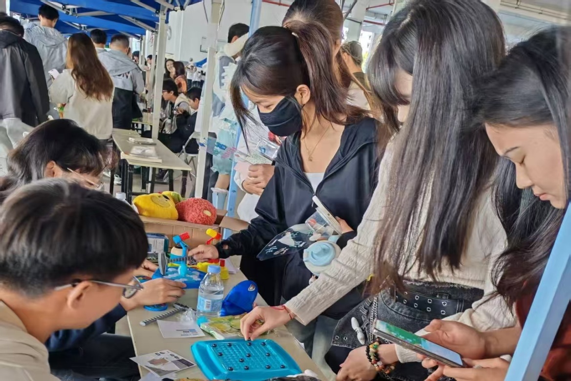 C:\Users\surface\Documents\WeChat Files\wxid_2io1gm7shokt22\FileStorage\Temp\673d29444be68568b7b86aa1ed678f5.jpg C:\Users\surface\Documents\WeChat Files\wxid_2io1gm7shokt22\FileStorage\Temp\673d29444be68568b7b86aa1ed678f5.jpg