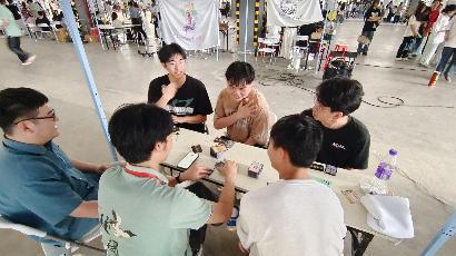 56e13650d89537d235cbf8588303548