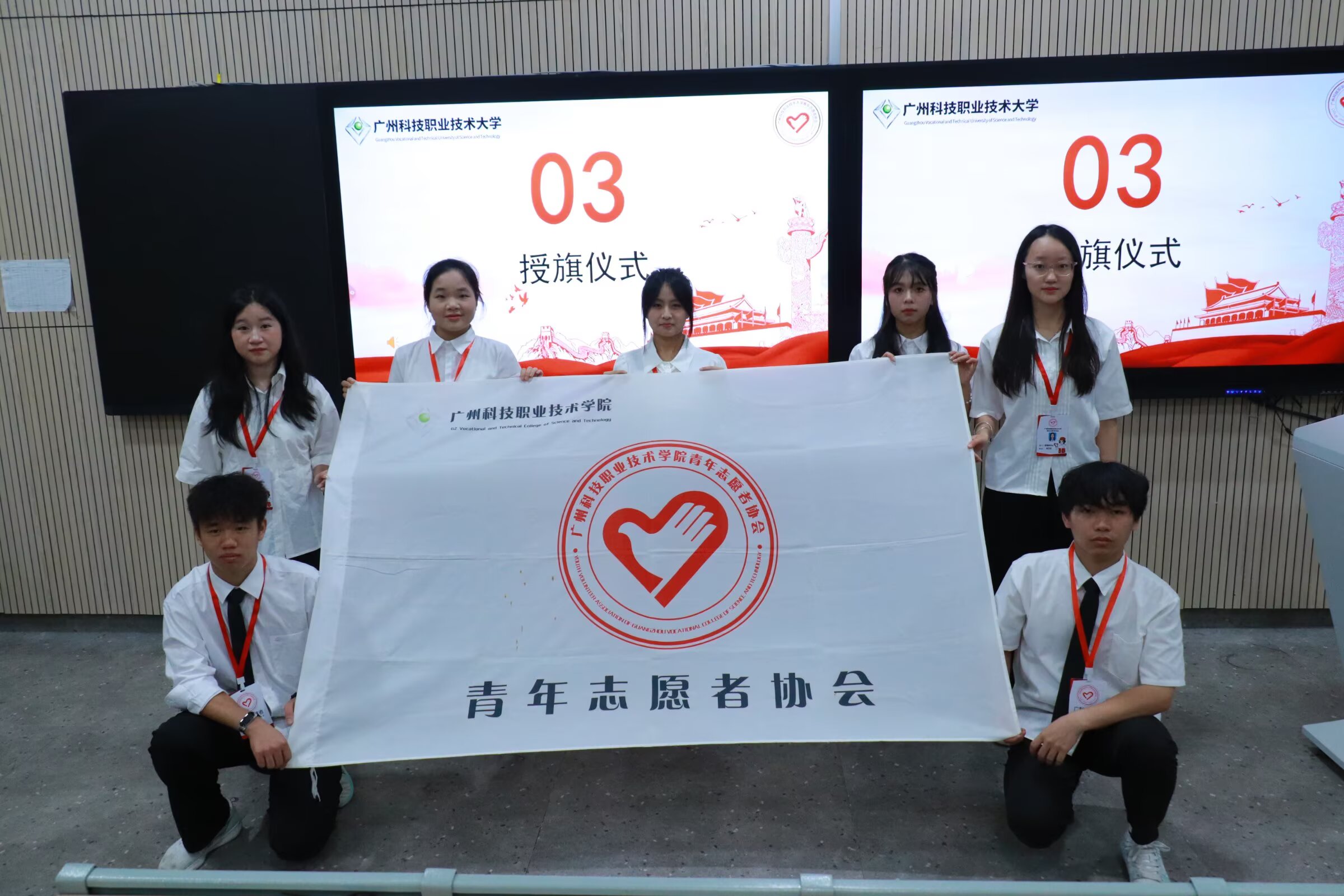 fddc59b653ac8177069d197a551758a.jpg fddc59b653ac8177069d197a551758a.jpg