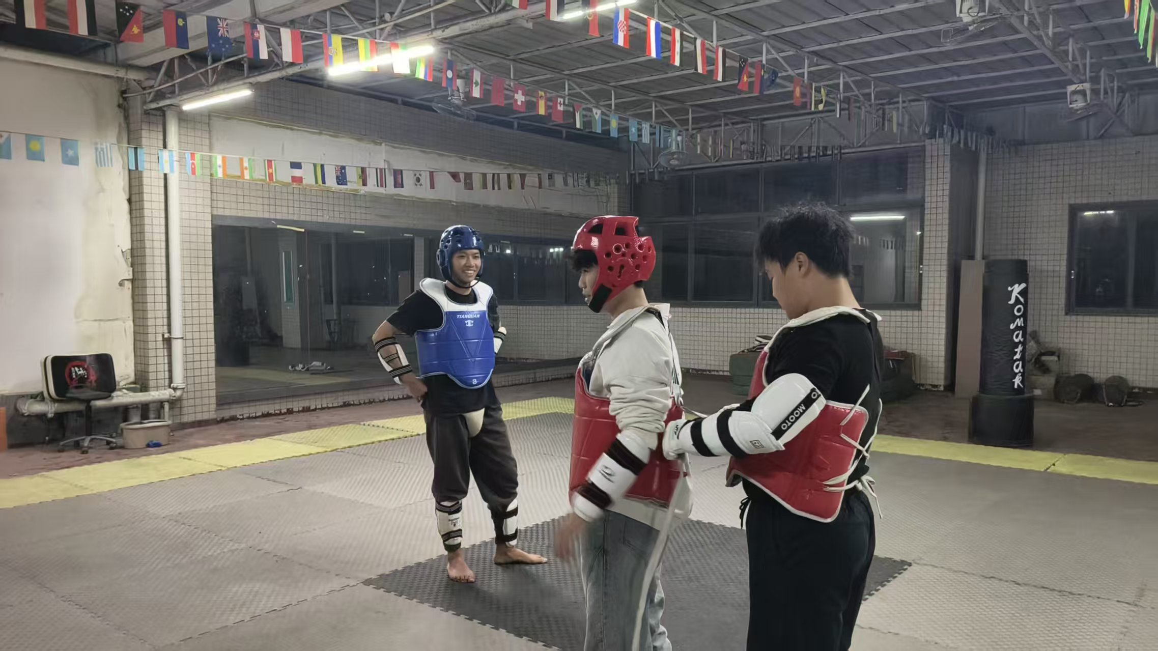 96cc2e8acfb1b1294bb822f27fec4c3f