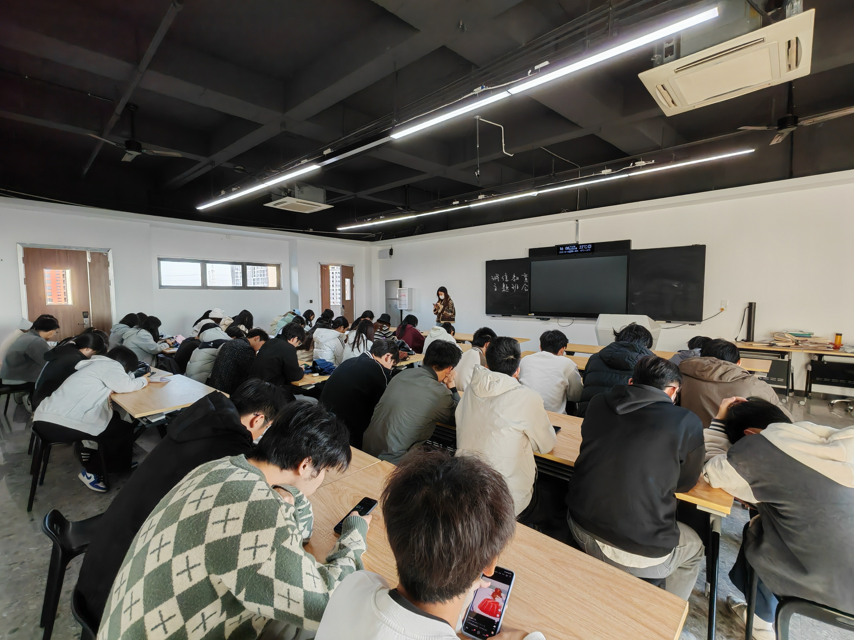 6d813c02-689b-4f6f-808e-7393ac425240