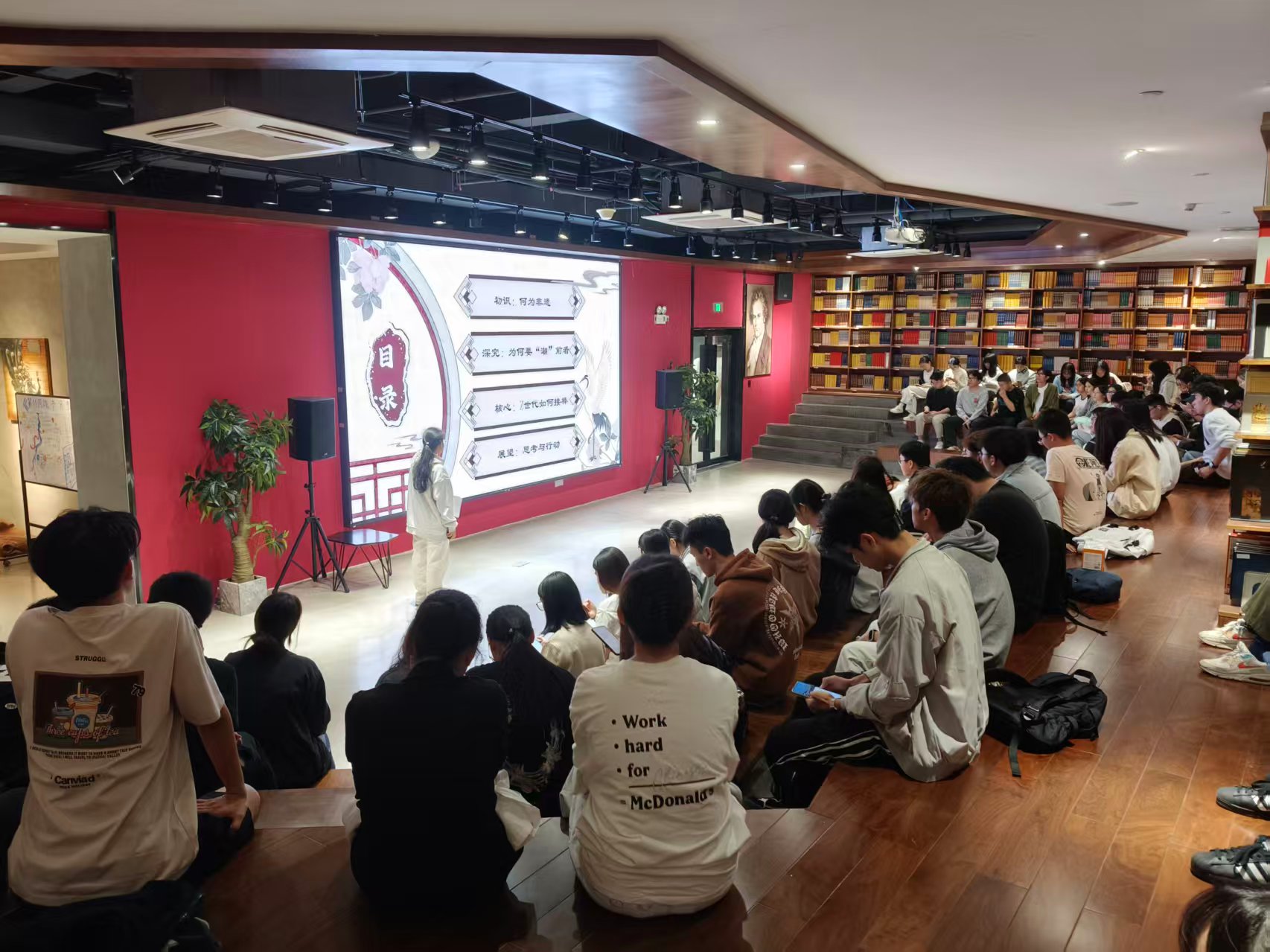 罗梓琪 非遗'潮'前看:Z世代如何接棒千年绝活 (5).jpg 罗梓琪 非遗'潮'前看:Z世代如何接棒千年绝活 (5).jpg