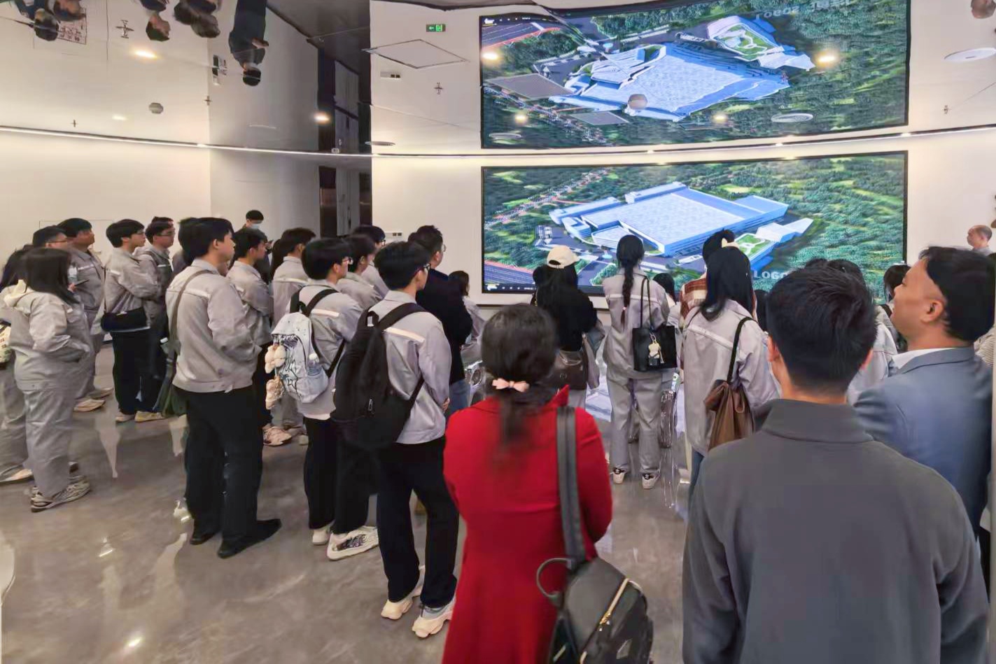 image_1764988435149_1764989220