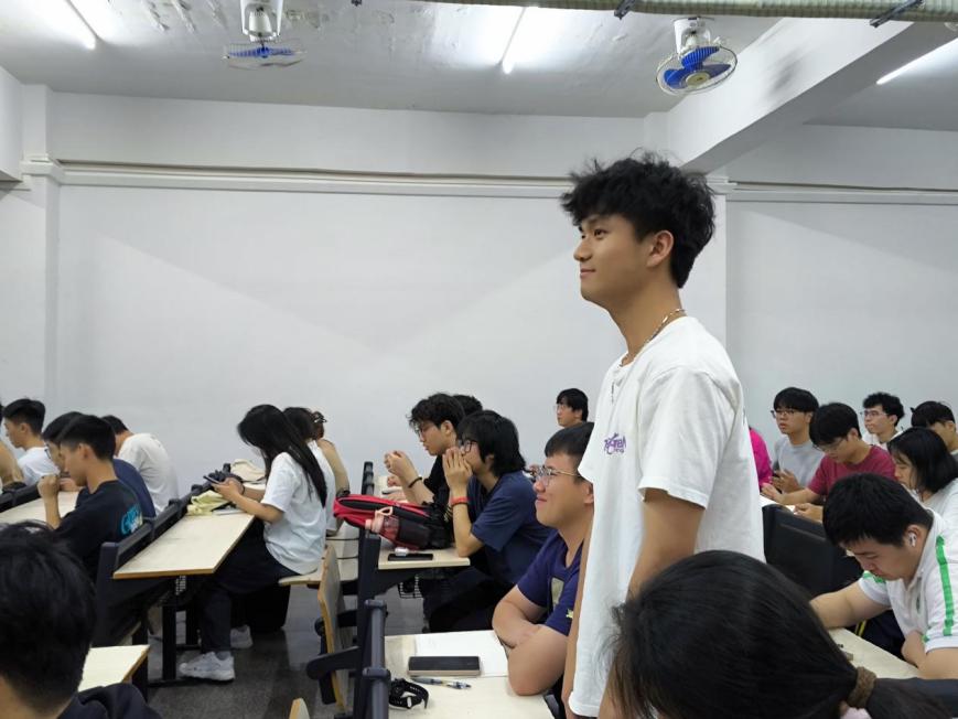 IMG_20250423_212514 IMG_20250423_212514