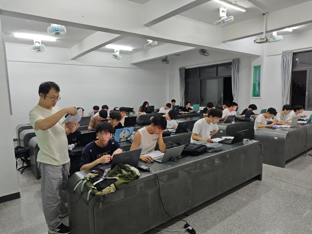 681687d21feeec86839071232c3c4c4 681687d21feeec86839071232c3c4c4