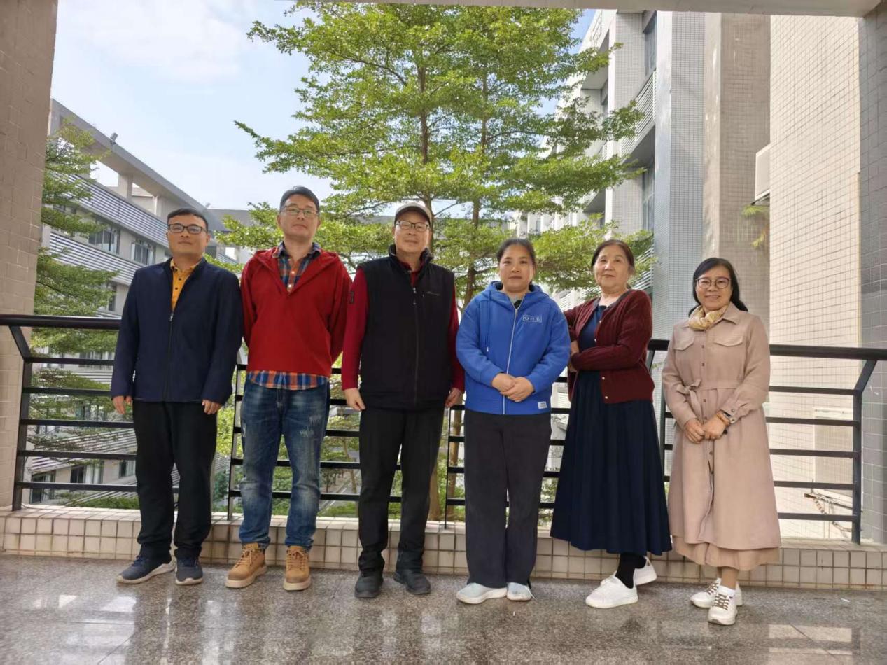 7f7ce9be85c5388d273ae90b1d674d03